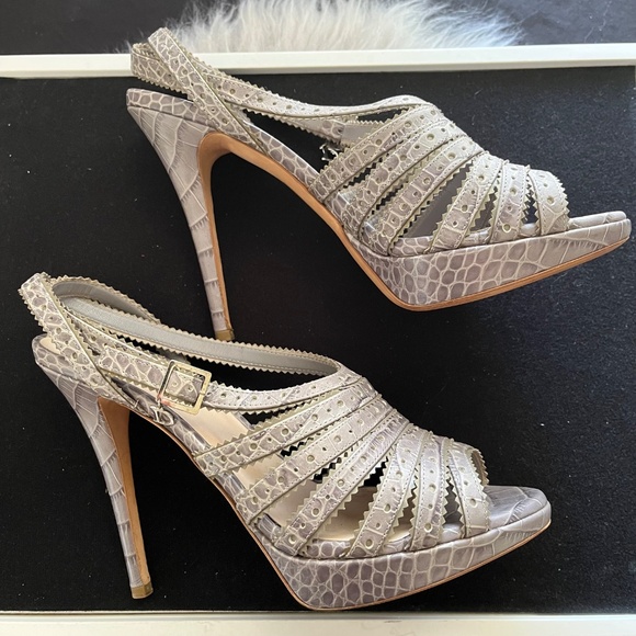 Christian Dior Leather Animal Print Slingback Sandals. Gray Size 39.5 - Picture 2 of 16